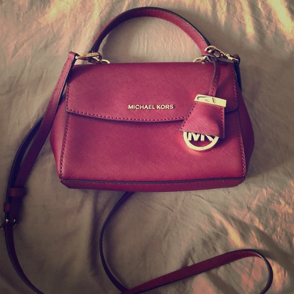 Michael Kors Handbags - Michael Kors purse